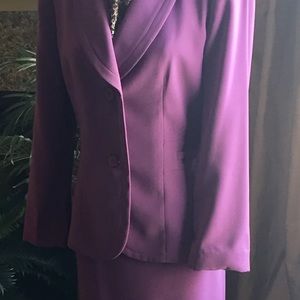 Classy and Chic John Meyer Size 12 Skirt Suit